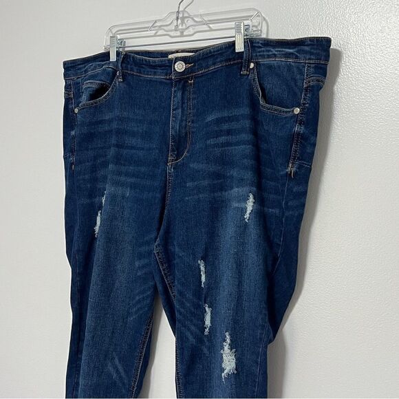 Eloquii Gena Fit Peach Lift Distressed Skinny Jeans 22G  Whiskered Booty Lift - Picture 3 of 8